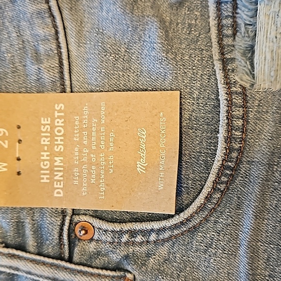 NEW! MADEWELL High-Rise Cut Off Cuffed Denim Jean Shorts. - Picture 6 of 8